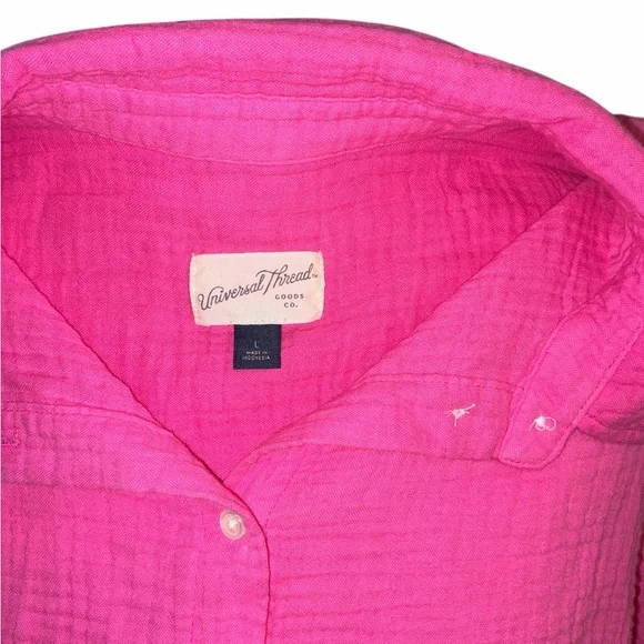 Universal Thread Button-Down Twist Front Crop, Size Oversized Lg - Picture 3 of 3